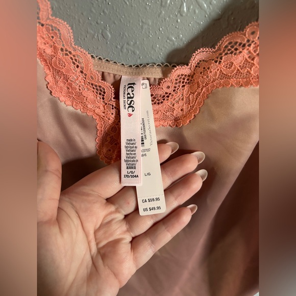 Victoria’s Secret slip - Picture 3 of 3